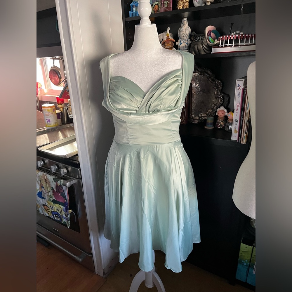 Lindy Bop Mint Green Vintage-Style Fit & Flare Midi Dress